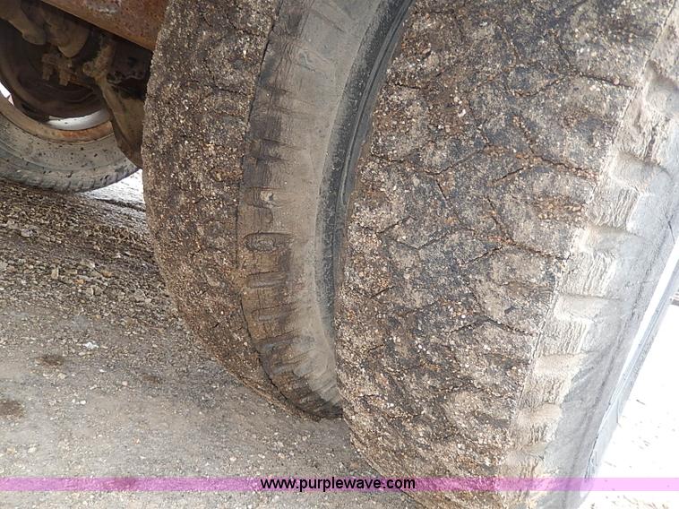 image for item I3720 1974 Ford F600 drill rig truck