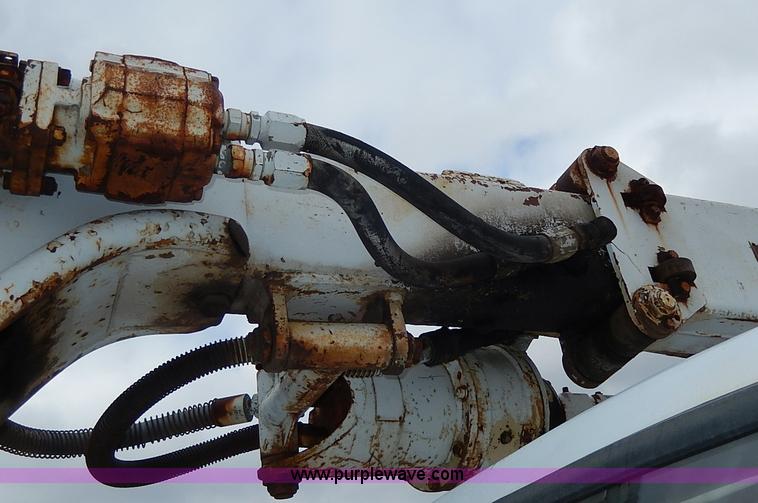 image for item I3720 1974 Ford F600 drill rig truck