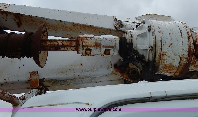 image for item I3720 1974 Ford F600 drill rig truck