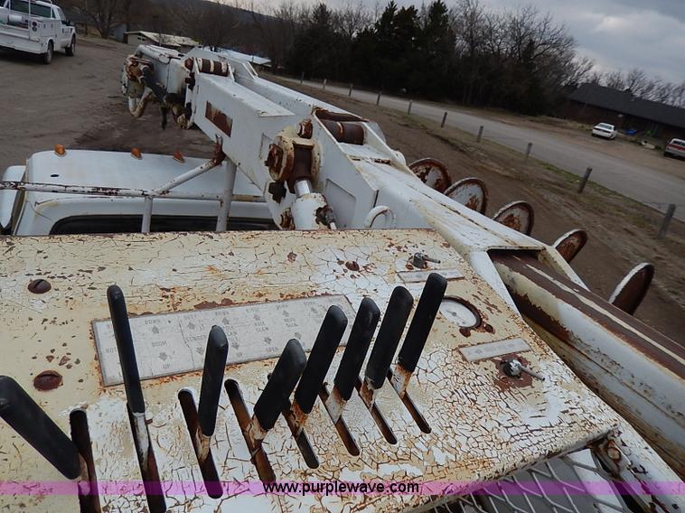 image for item I3720 1974 Ford F600 drill rig truck