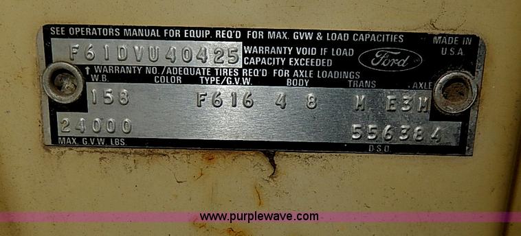 image for item I3720 1974 Ford F600 drill rig truck