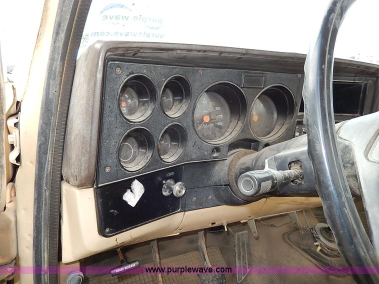 image for item I3721 1986 Chevrolet Custom Deluxe 20 utility truck