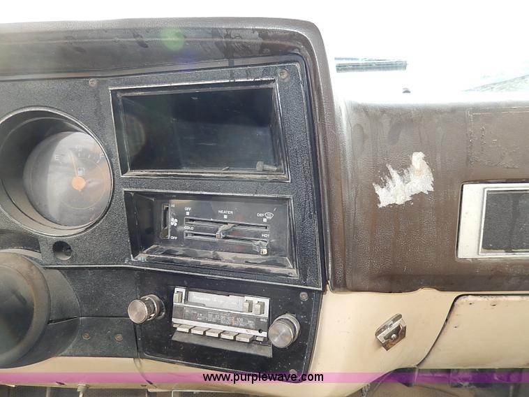 image for item I3721 1986 Chevrolet Custom Deluxe 20 utility truck