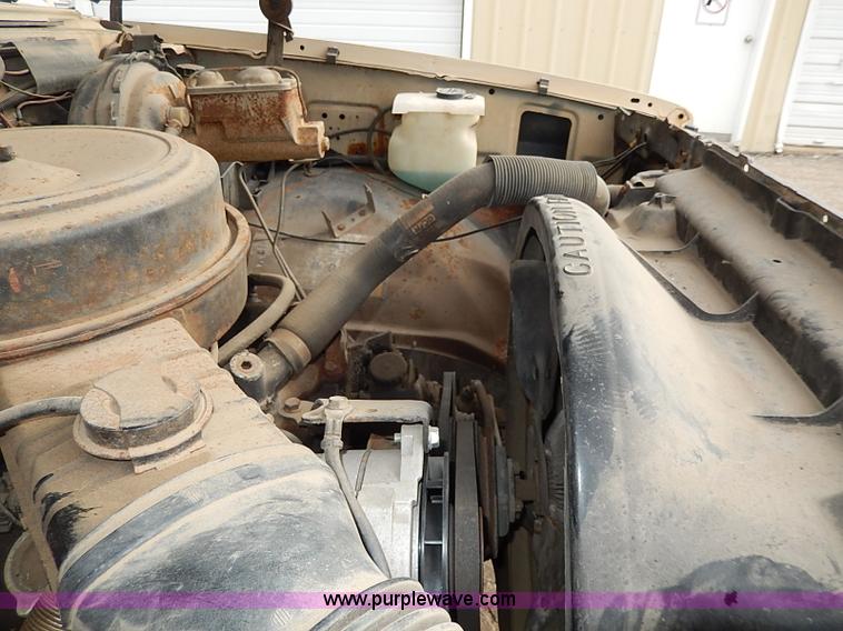 image for item I3721 1986 Chevrolet Custom Deluxe 20 utility truck