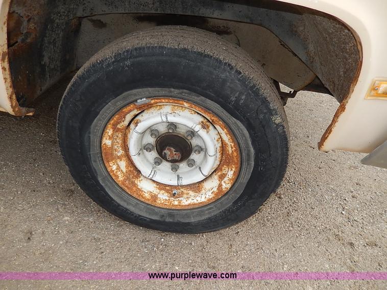 image for item I3721 1986 Chevrolet Custom Deluxe 20 utility truck