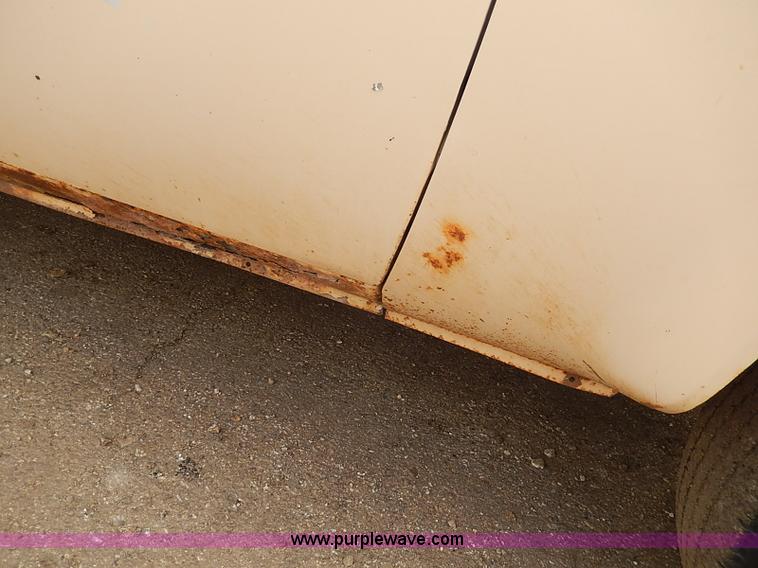 image for item I3721 1986 Chevrolet Custom Deluxe 20 utility truck