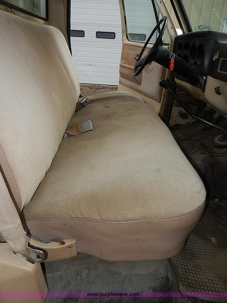 image for item I3721 1986 Chevrolet Custom Deluxe 20 utility truck