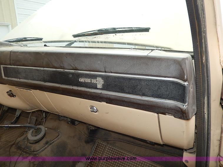 image for item I3721 1986 Chevrolet Custom Deluxe 20 utility truck