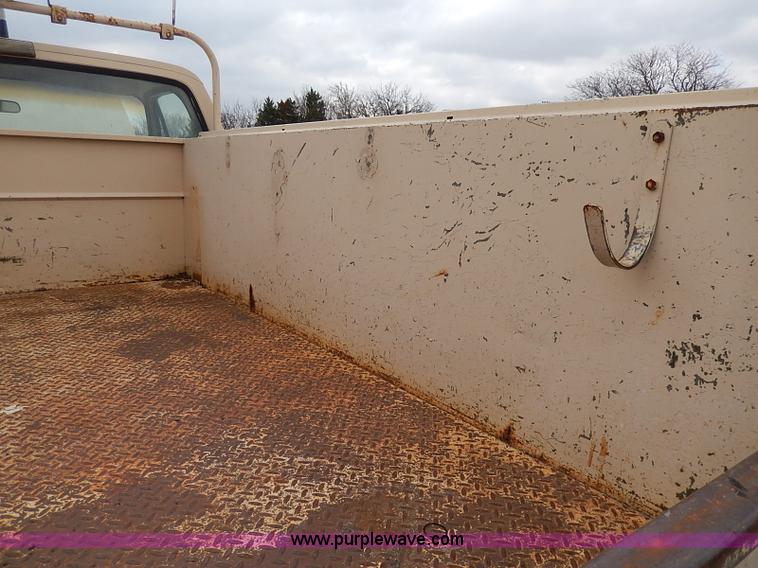 image for item I3721 1986 Chevrolet Custom Deluxe 20 utility truck