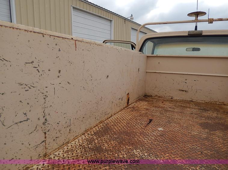 image for item I3721 1986 Chevrolet Custom Deluxe 20 utility truck