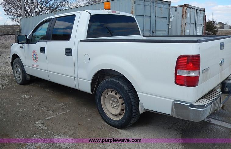 image for item I3739 2006 Ford F150 XLT SuperCrew pickup truck