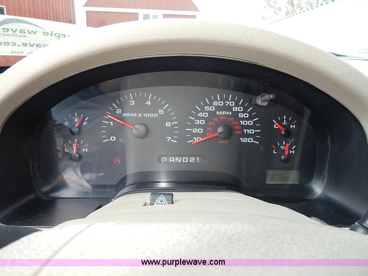 image for item I3739 2006 Ford F150 XLT SuperCrew pickup truck