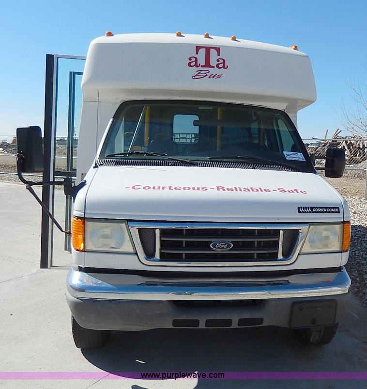 image for item I3746 2004 Ford E350 Super Duty bus