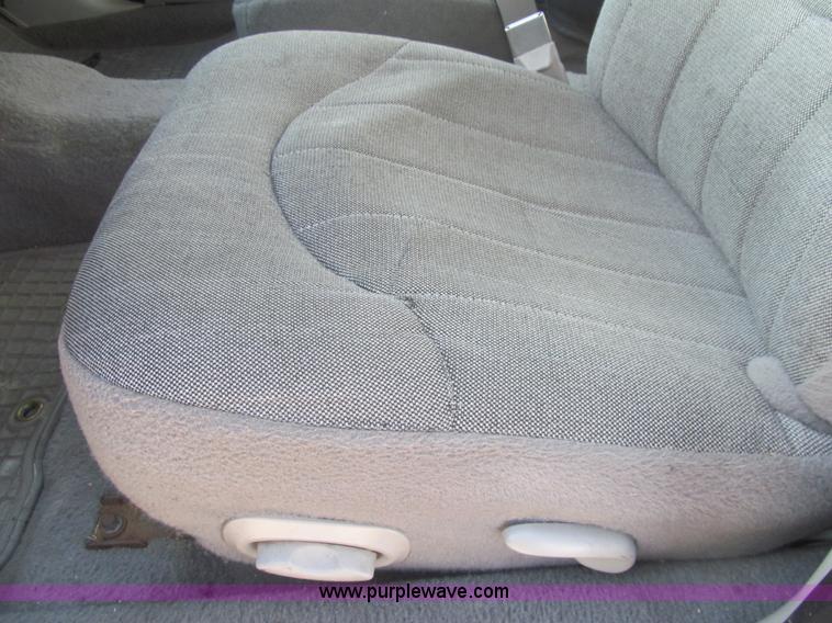 image for item I7127 2000 Ford Crown Victoria Police Interceptor