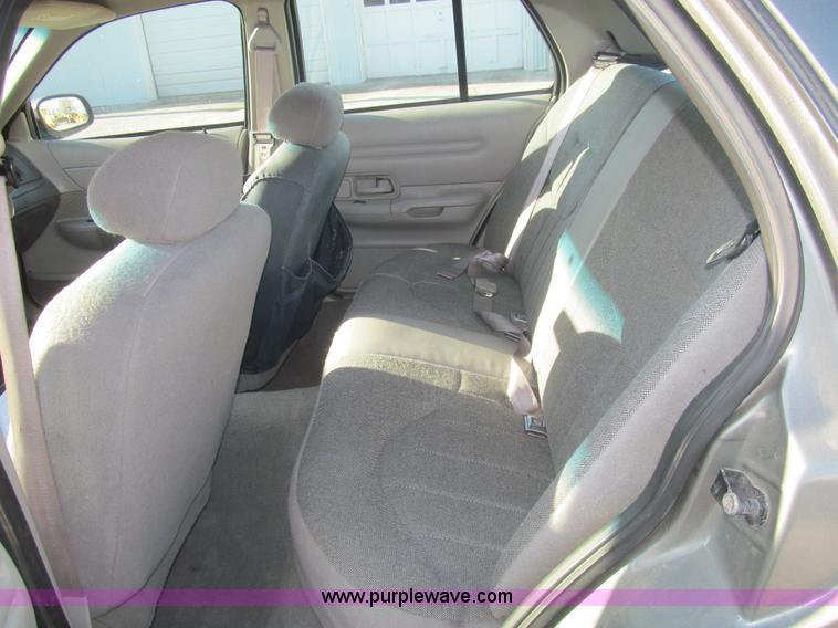 image for item I7127 2000 Ford Crown Victoria Police Interceptor