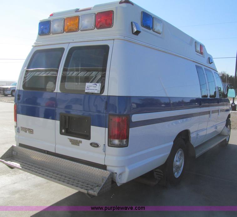 image for item I7148 1998 Ford Econoline E350 Super ambulance