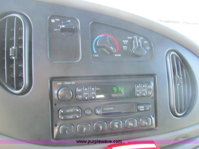 image for item I7148 1998 Ford Econoline E350 Super ambulance