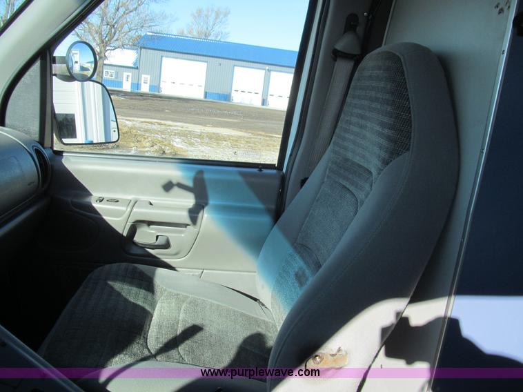 image for item I7148 1998 Ford Econoline E350 Super ambulance