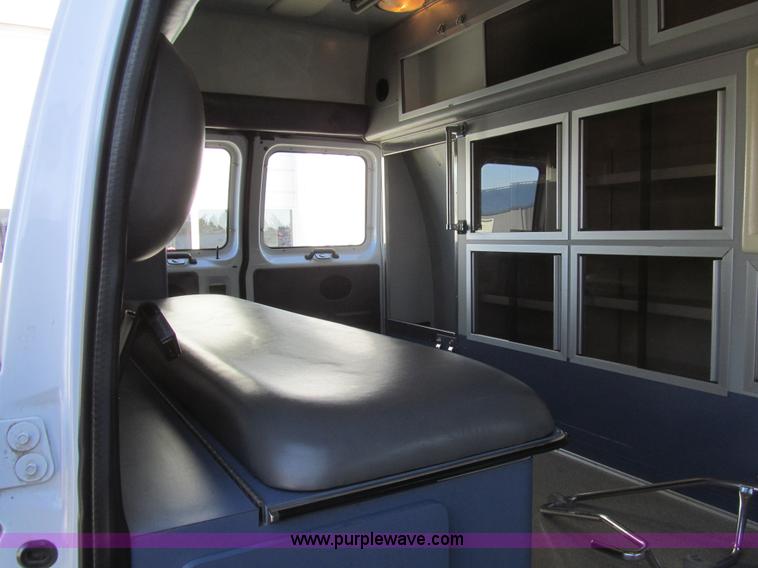 image for item I7148 1998 Ford Econoline E350 Super ambulance