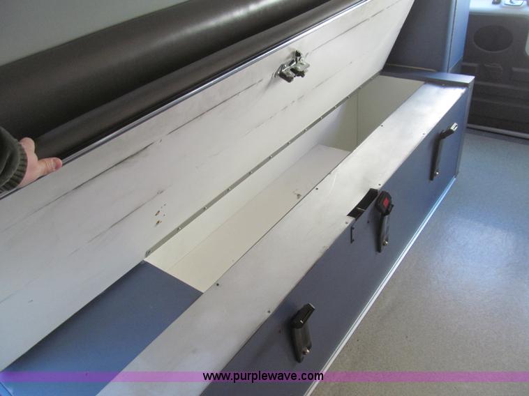 image for item I7148 1998 Ford Econoline E350 Super ambulance