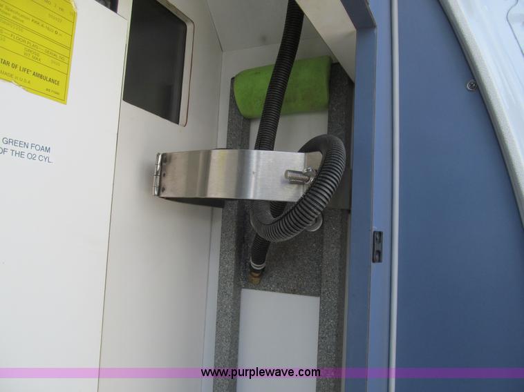 image for item I7148 1998 Ford Econoline E350 Super ambulance