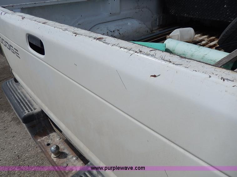 image for item I9252 2001 Dodge Ram 1500 pickup truck