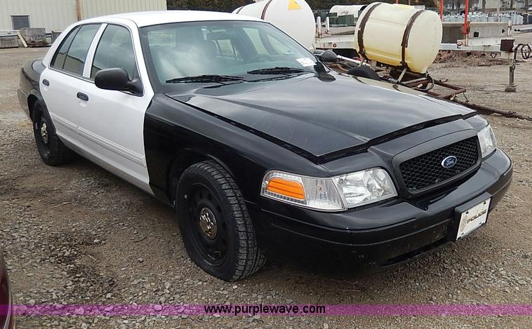image for item I9254 2009 Ford Crown Victoria Police Interceptor