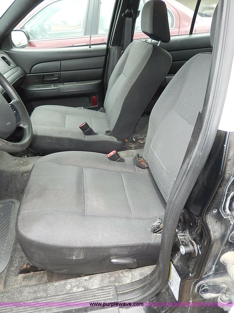 image for item I9254 2009 Ford Crown Victoria Police Interceptor