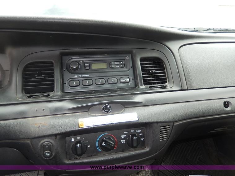 image for item I9254 2009 Ford Crown Victoria Police Interceptor