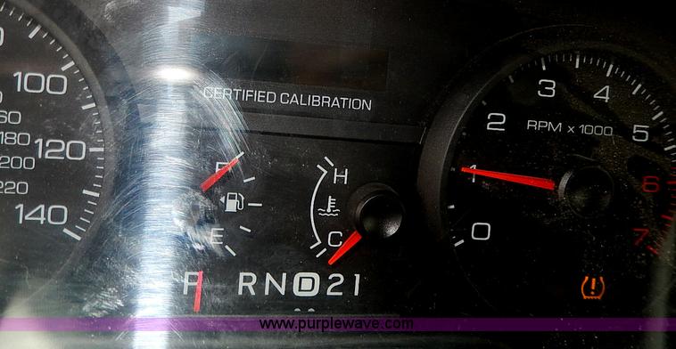 image for item I9254 2009 Ford Crown Victoria Police Interceptor