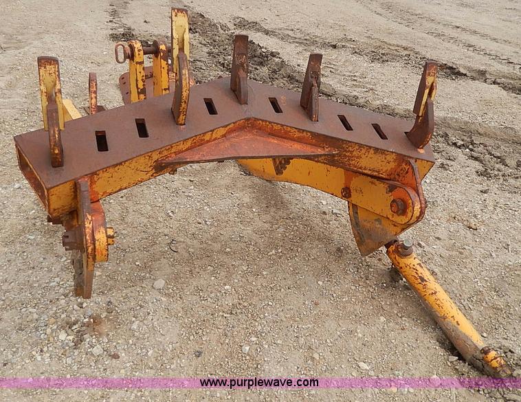 image for item I9267 Galion motor grader scarifier