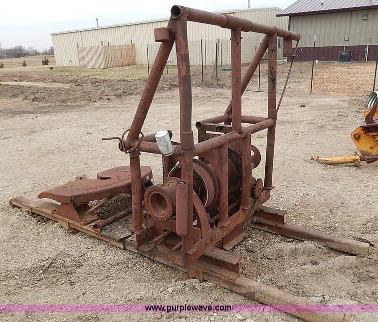 image for item I9268 Fifth wheel unit