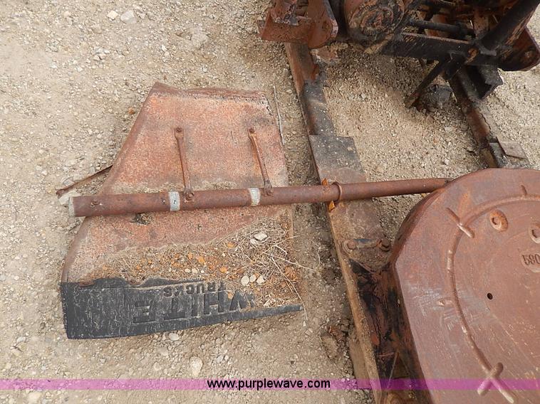 image for item I9268 Fifth wheel unit