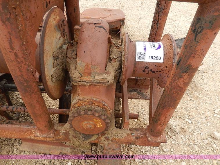 image for item I9268 Fifth wheel unit