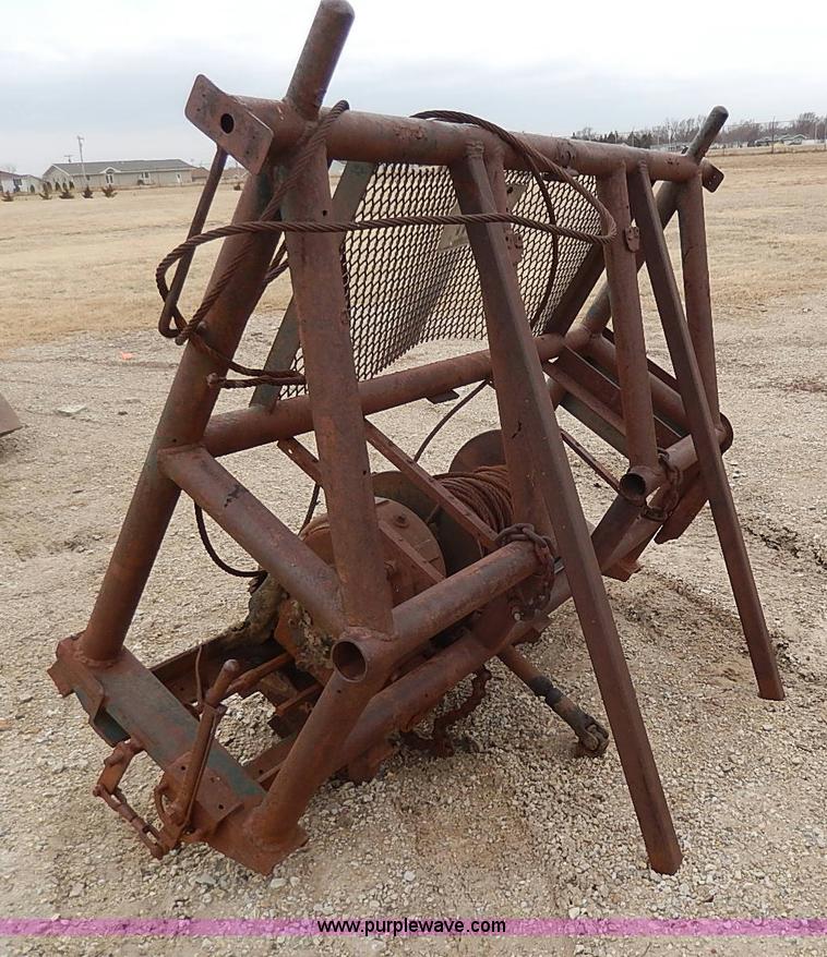 image for item I9269 Braden winch unit