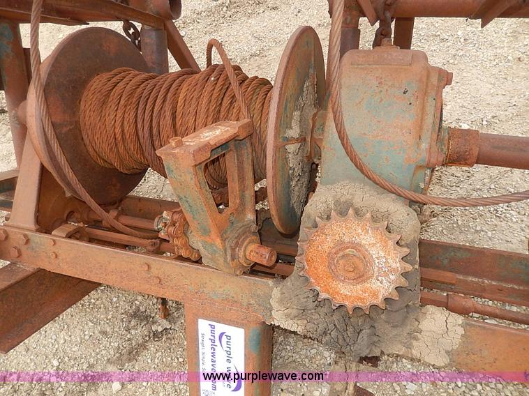 image for item I9269 Braden winch unit