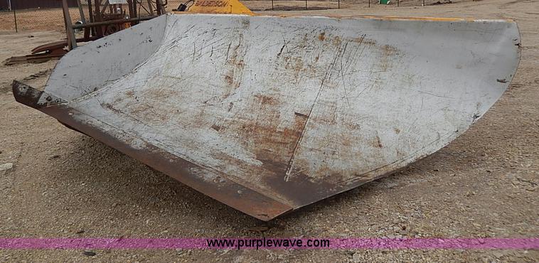 image for item I9270 Balderson BV11 12' V-plow