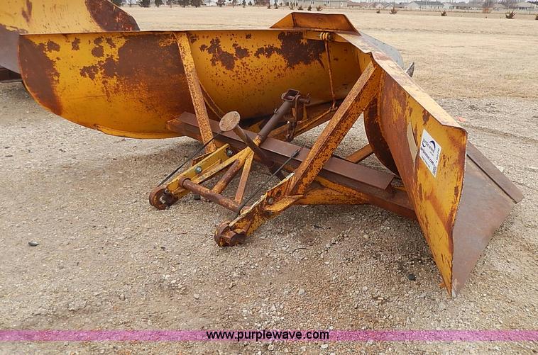 image for item I9270 Balderson BV11 12' V-plow