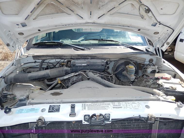 image for item I9275 2001 Dodge Ram 1500 pickup truck