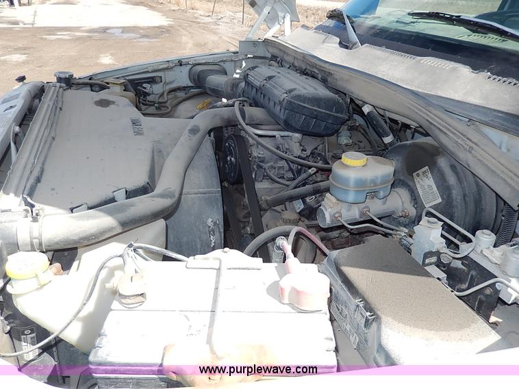 image for item I9275 2001 Dodge Ram 1500 pickup truck