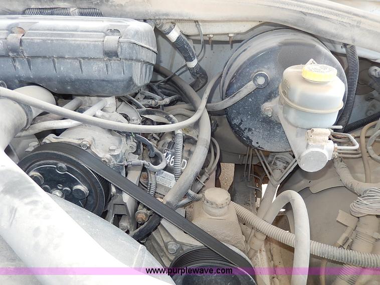 image for item I9275 2001 Dodge Ram 1500 pickup truck