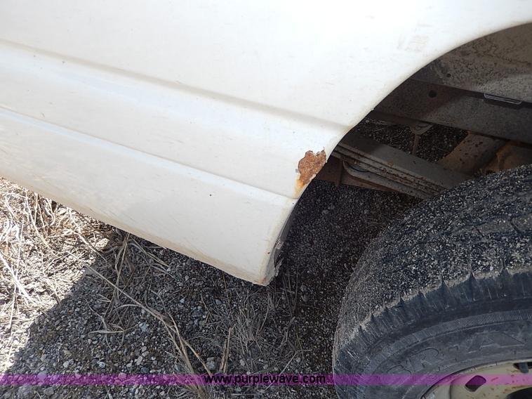 image for item I9275 2001 Dodge Ram 1500 pickup truck