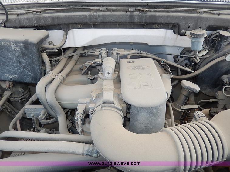 image for item I9277 1997 Ford F150 XL SuperCab pickup truck