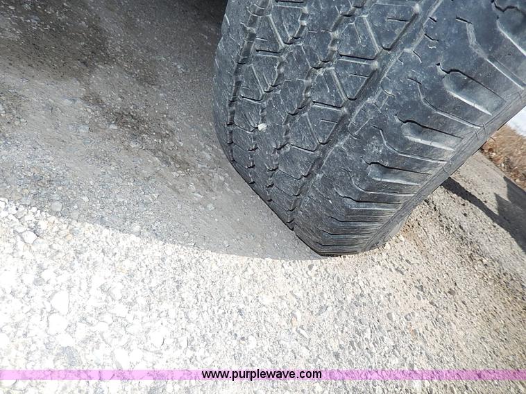 image for item I9277 1997 Ford F150 XL SuperCab pickup truck