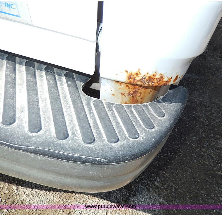 image for item I9277 1997 Ford F150 XL SuperCab pickup truck