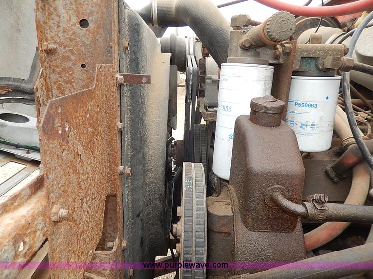 image for item I9278 1985 International S1754 dump truck