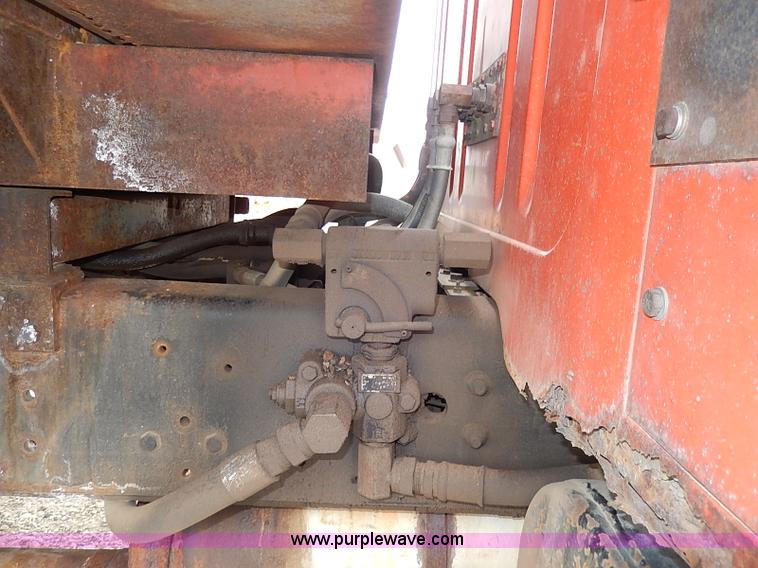 image for item I9278 1985 International S1754 dump truck