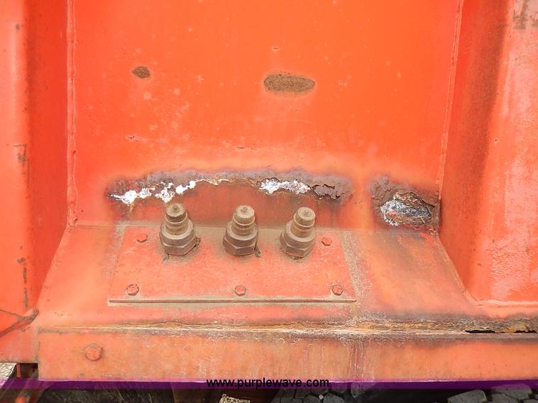 image for item I9278 1985 International S1754 dump truck