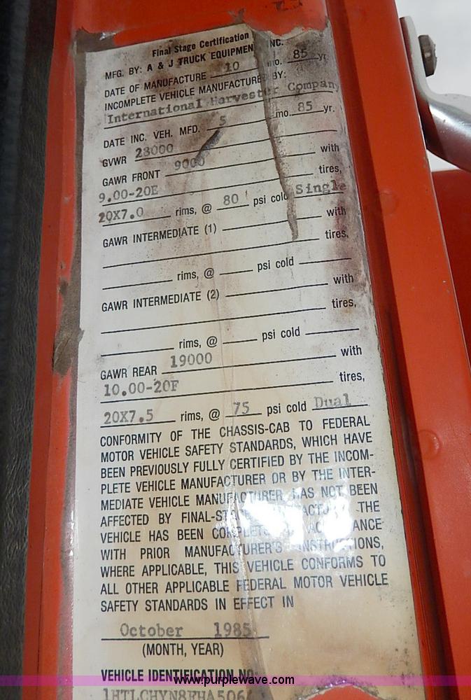 image for item I9278 1985 International S1754 dump truck