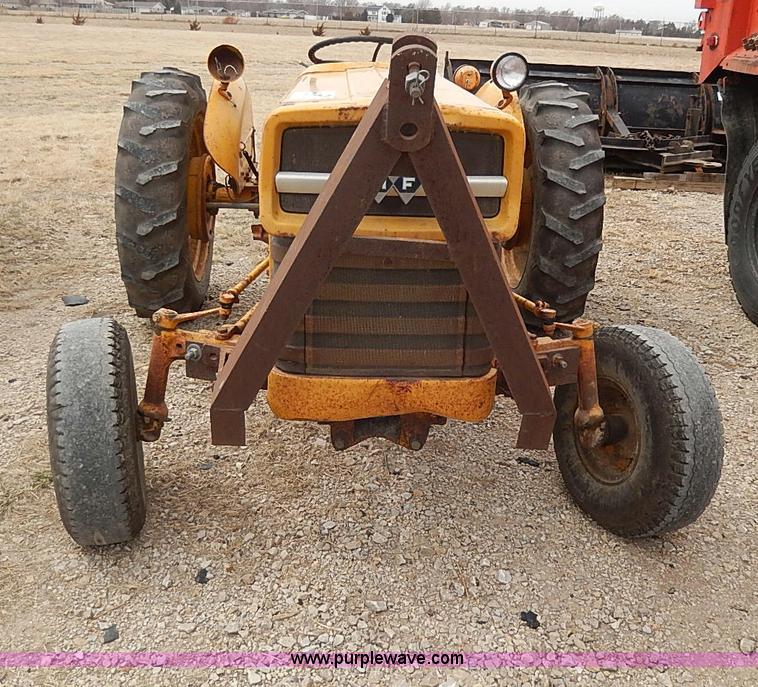 image for item I9279 1966 Massey-Ferguson 2135 Turf Special tractor